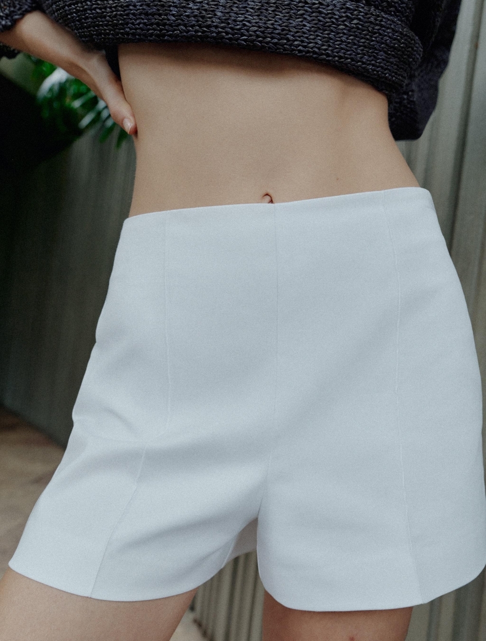 ZARA High-Waist White Women's Dress Shorts Xs